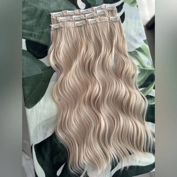 20 In Clip In Extra Light Blonde Water Wave hair Style Hair extensions - Picture 4 of 7